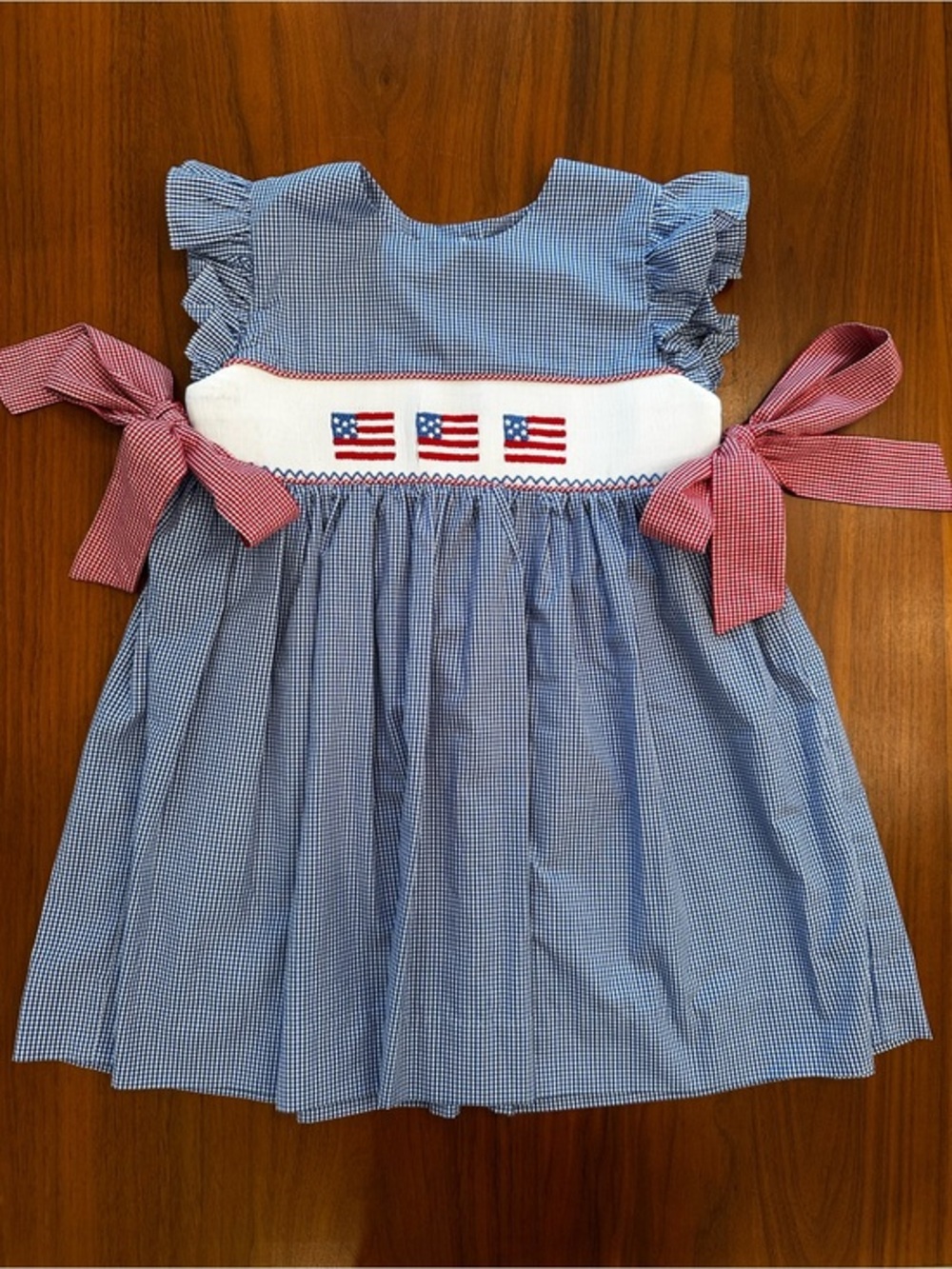 Stitchy Fish Girls Blue Gingham Smocked USA Flag Dress with Red Bows size 5